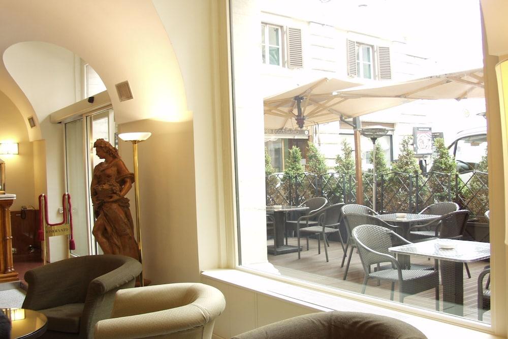 Hotel Albergo Santa Chiara Рим Екстериор снимка