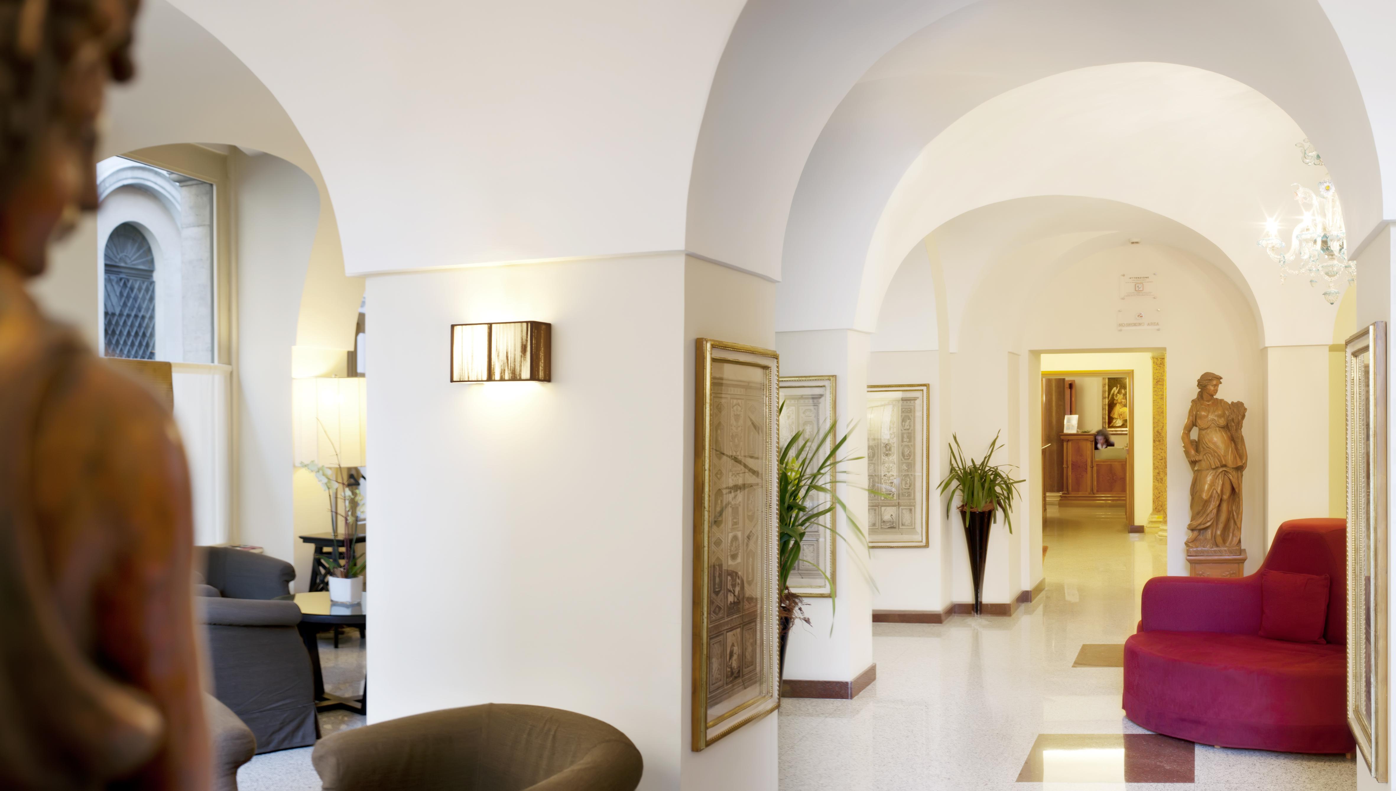 Hotel Albergo Santa Chiara Рим Екстериор снимка